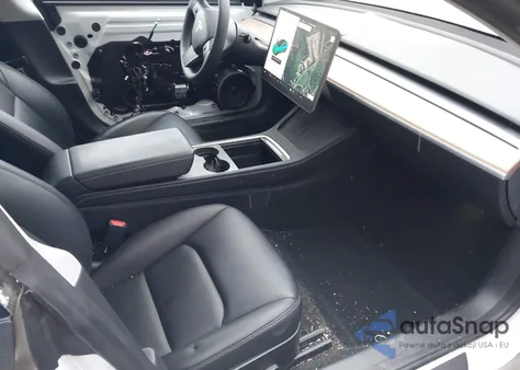 2021 Tesla Model 3 Long Range Dual Motor All-Wheel Drive z USA, uszkodzony, nr VIN 5YJ3E1EB7MF031445